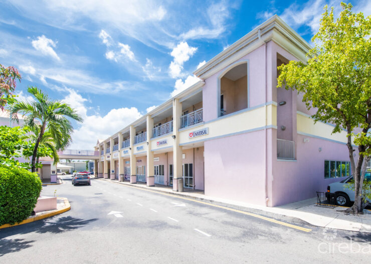 CROWN SQUARE | 16 UNIT COMMERCIAL INVESTMENT OPPORTUNITY