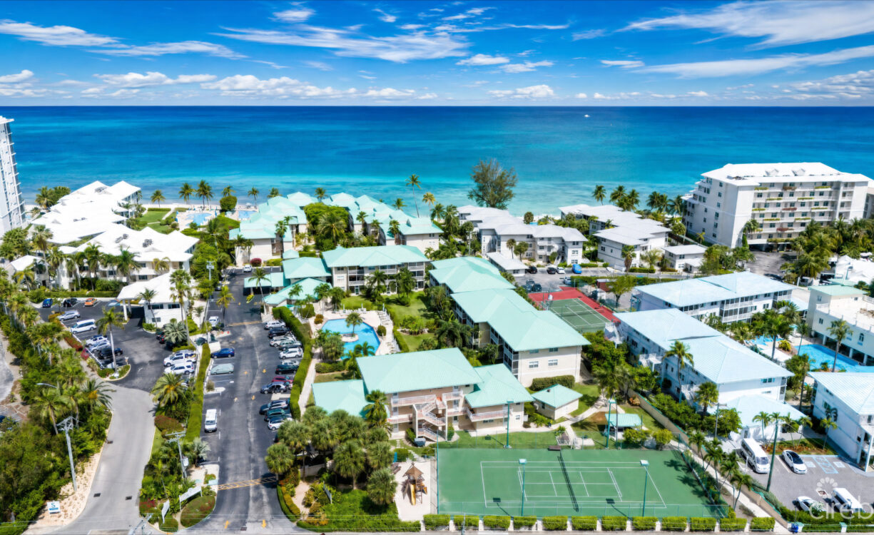 PLANTATION VILLAGE #9- SEVEN MILE BEACH