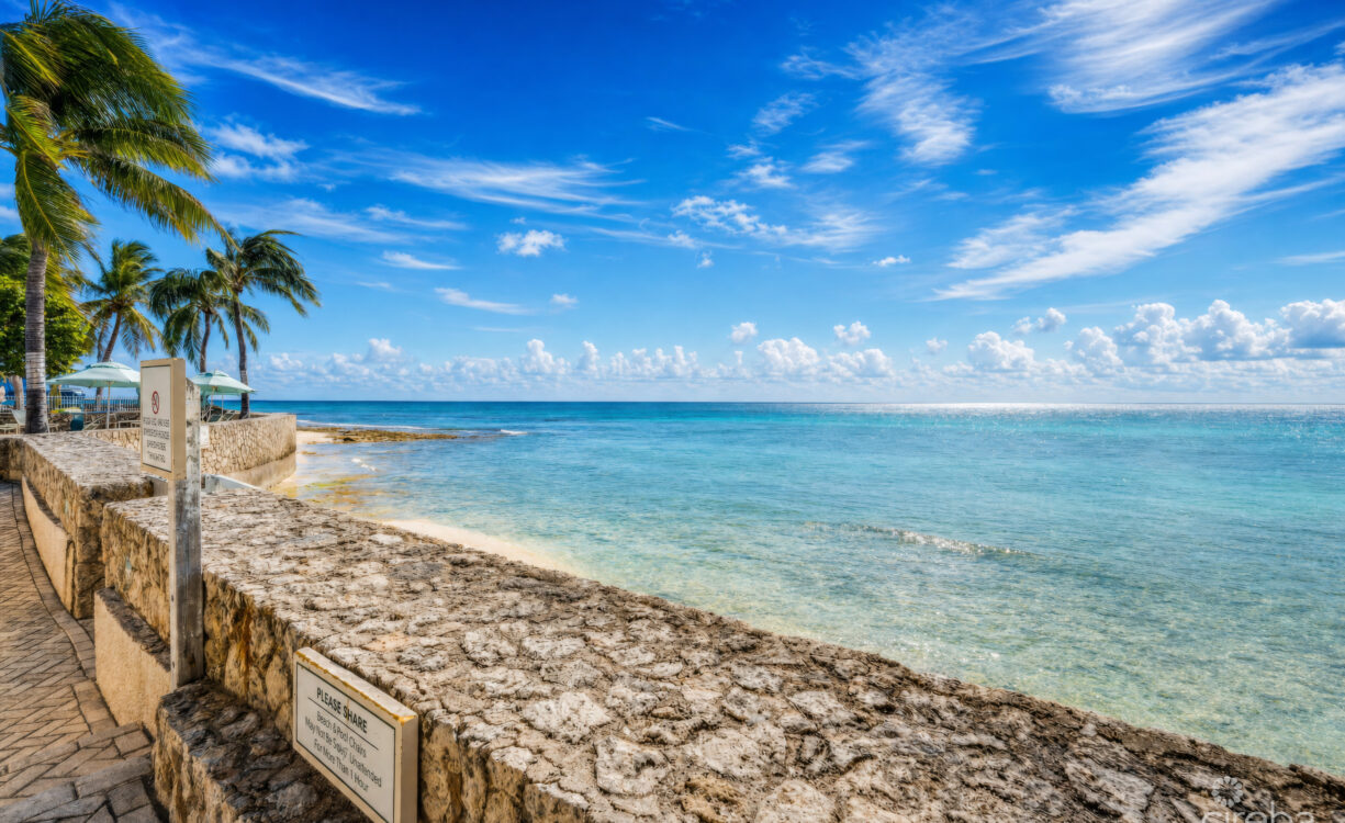 PLANTATION VILLAGE #9- SEVEN MILE BEACH