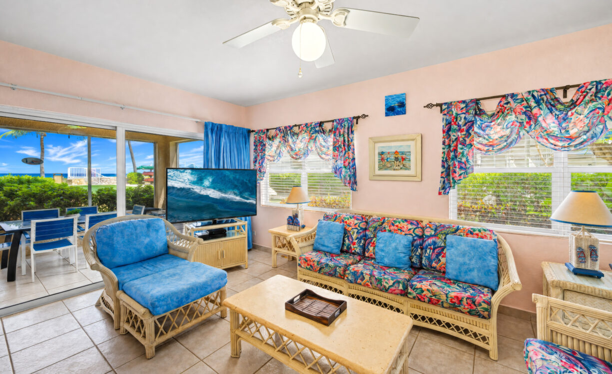 PLANTATION VILLAGE #9- SEVEN MILE BEACH