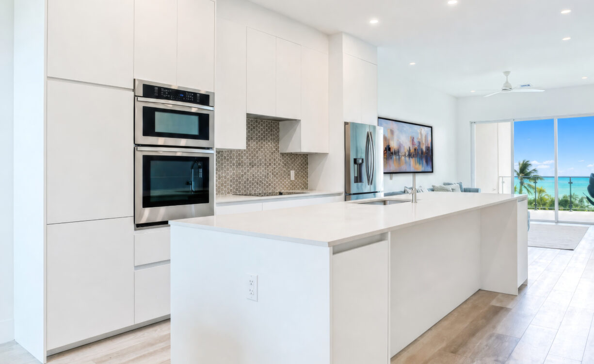 AURA #305 OCEANFRONT