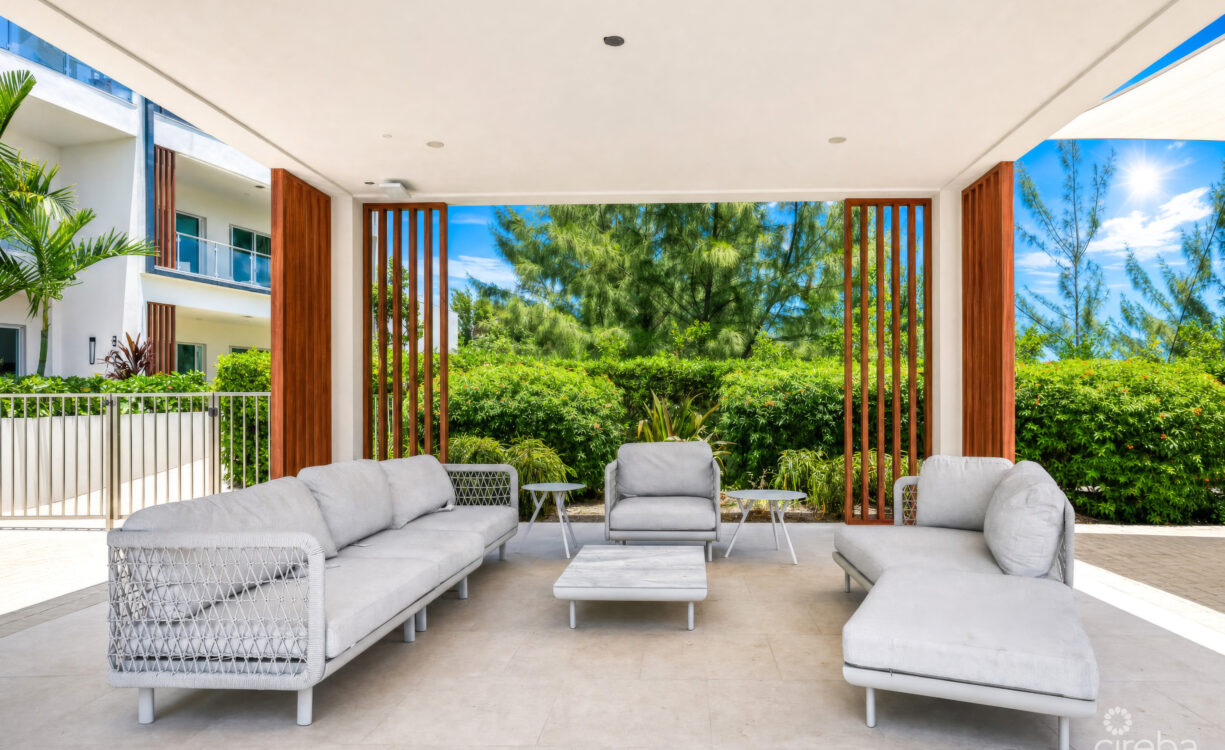 AURA #305 OCEANFRONT