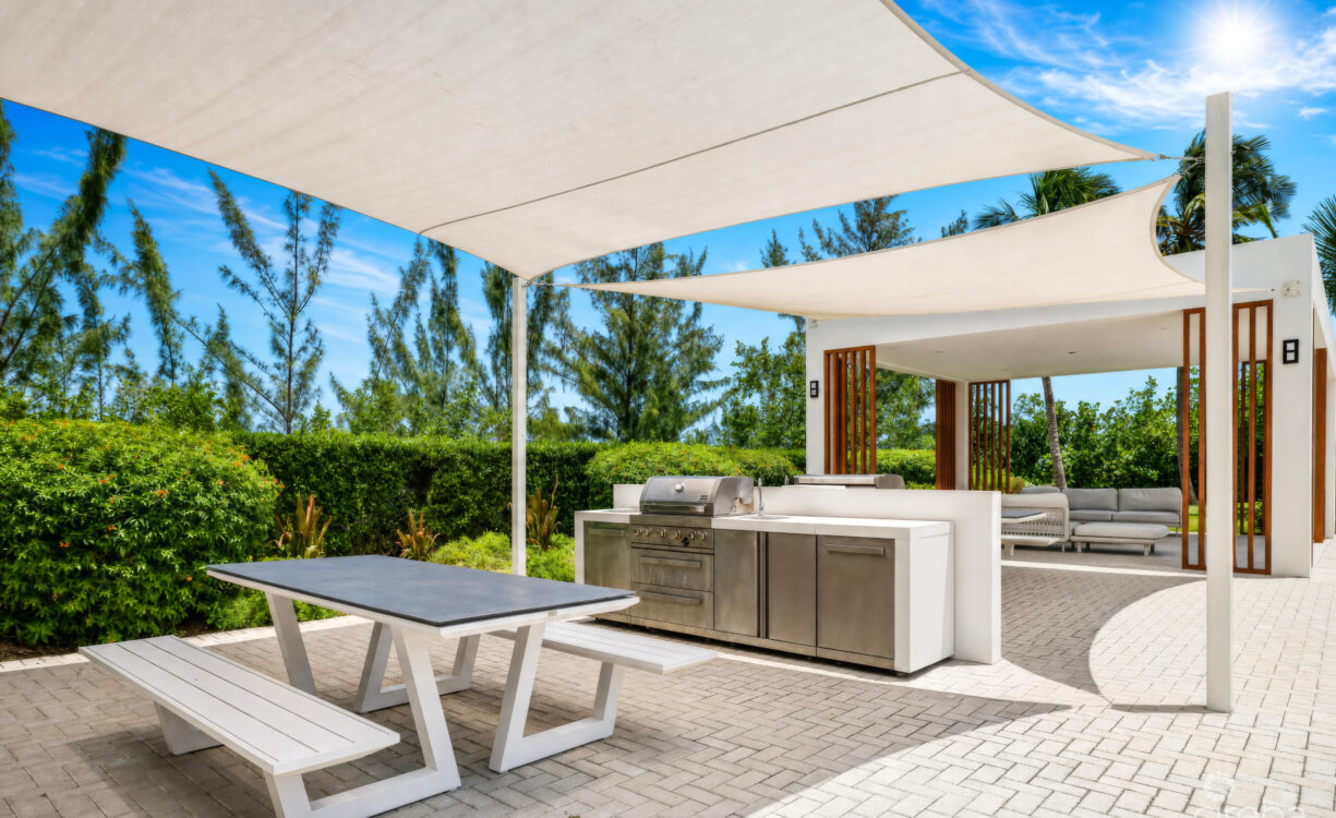 AURA #305 OCEANFRONT