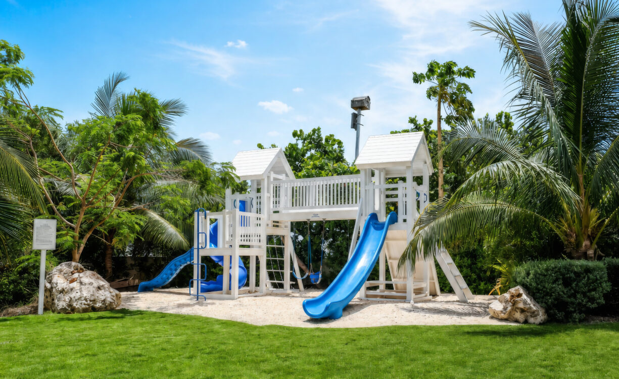 AURA #305 OCEANFRONT