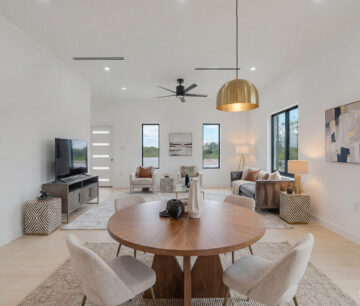 2 BEDROOM, 2.5 BATHROOM DUPLEX IN LOOKOUT GARDEN