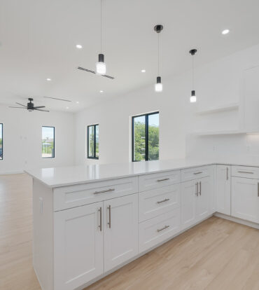 2 BEDROOM, 2.5 BATHROOM DUPLEX IN LOOKOUT GARDEN