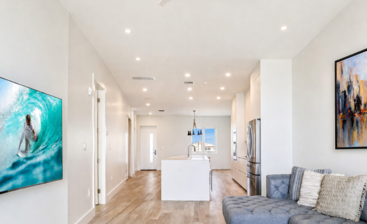 AURA #305 OCEANFRONT