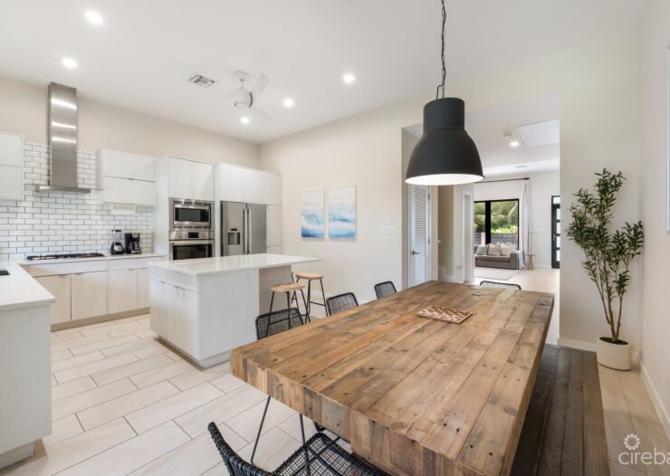 VELA 4 BED TOWNHOUSE
