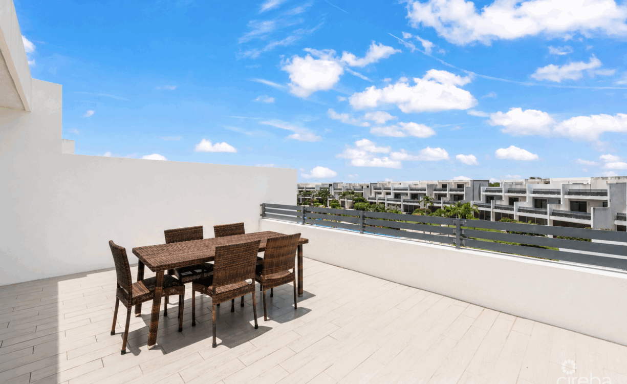 VELA 4 BED TOWNHOUSE