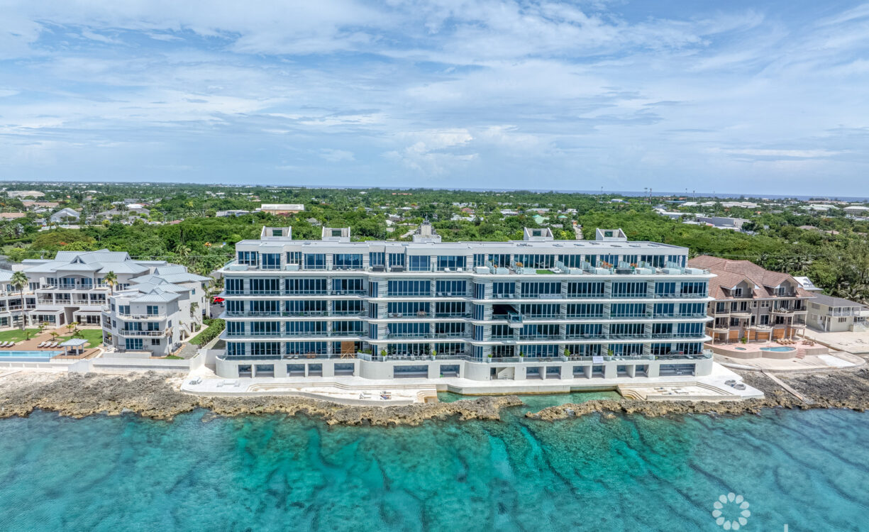 FIN OCEANFRONT CONDO