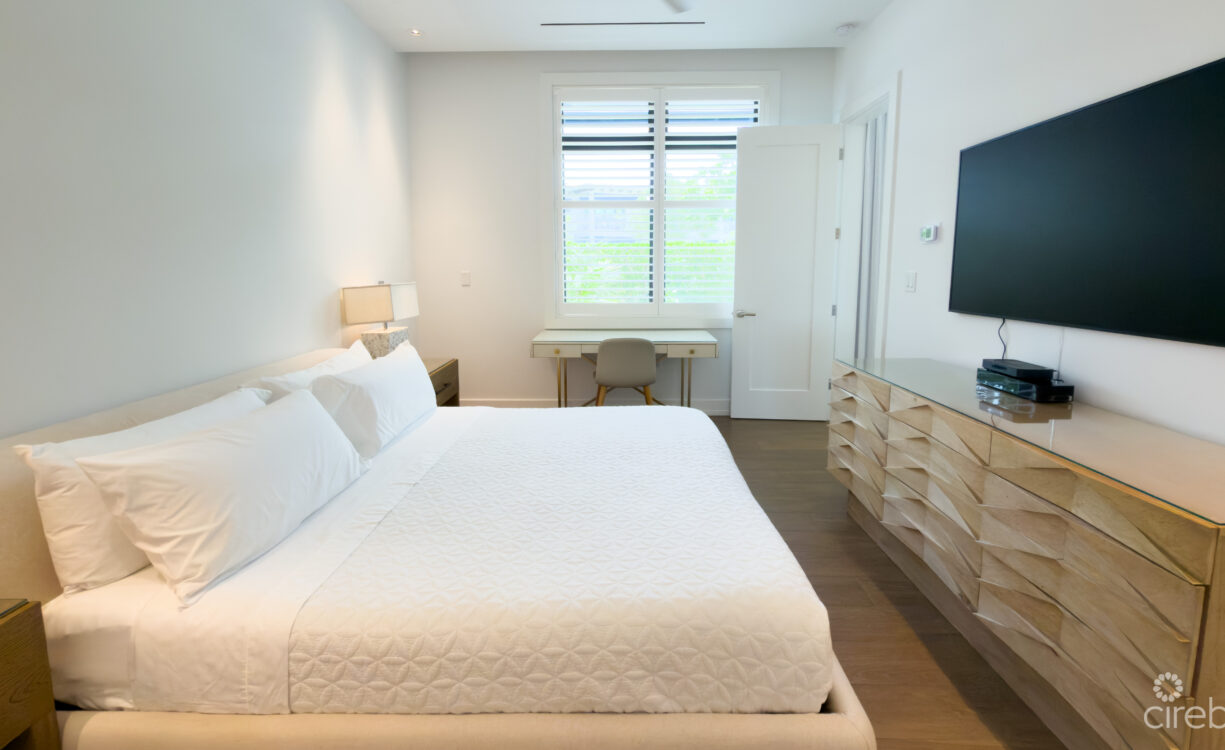 OLEA - 2 BED CORNER CONDO