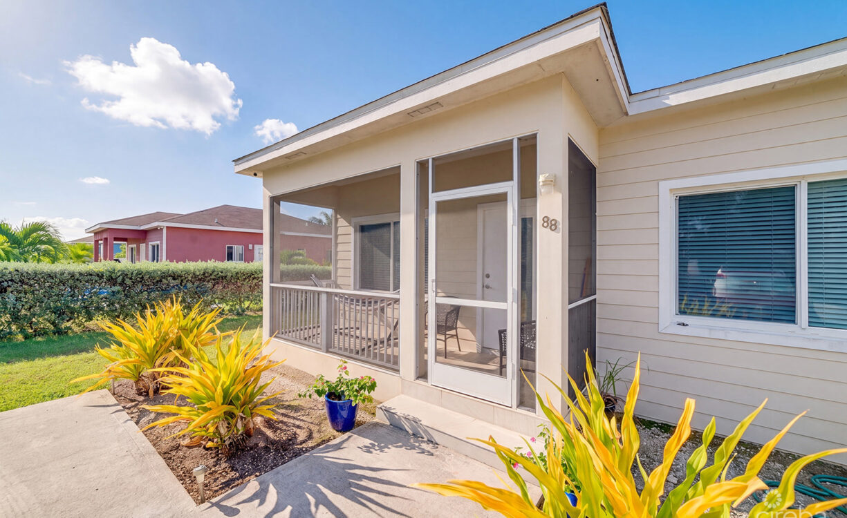 COLBY DRIVE SINGLE FAMILY HOME WITH STUDIO