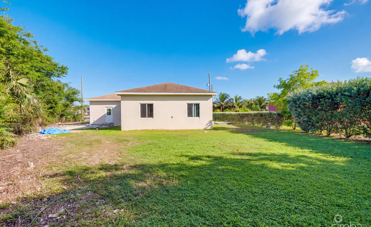 COLBY DRIVE SINGLE FAMILY HOME WITH STUDIO