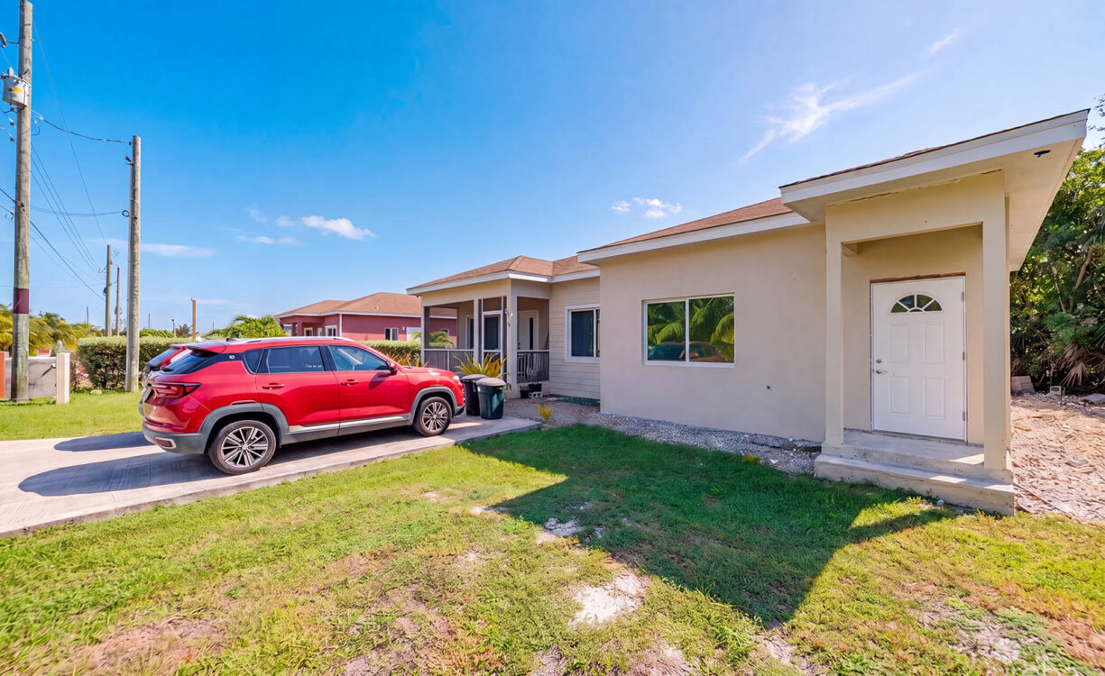 COLBY DRIVE SINGLE FAMILY HOME WITH STUDIO