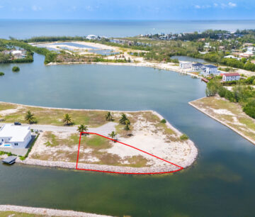 CANAL FRONT LOT IN THE CHANNELS