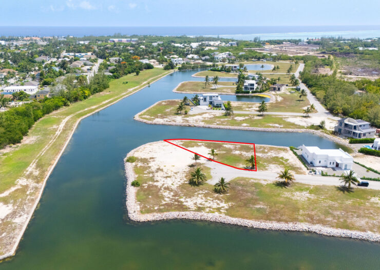 CANAL FRONT LOT IN THE CHANNELS