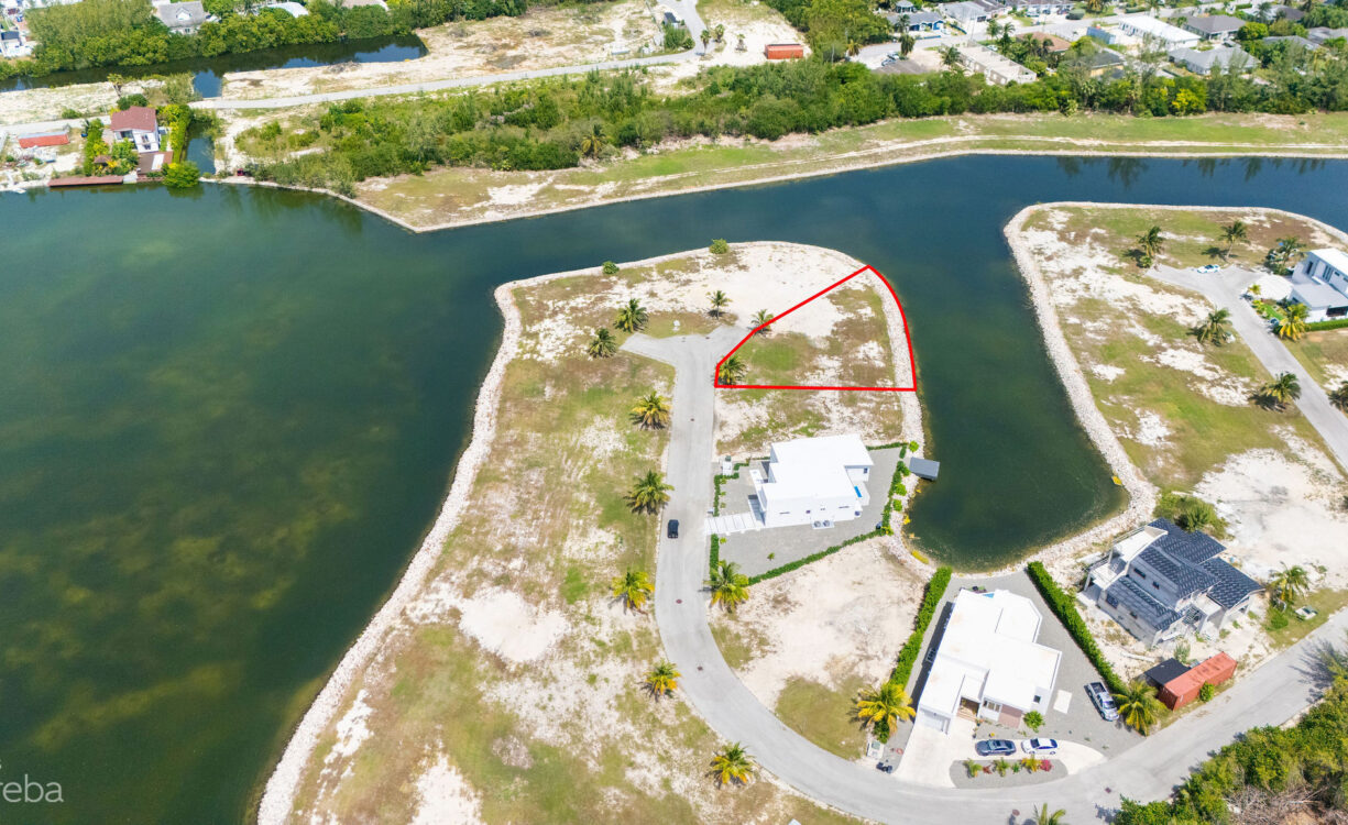 CANAL FRONT LOT IN THE CHANNELS