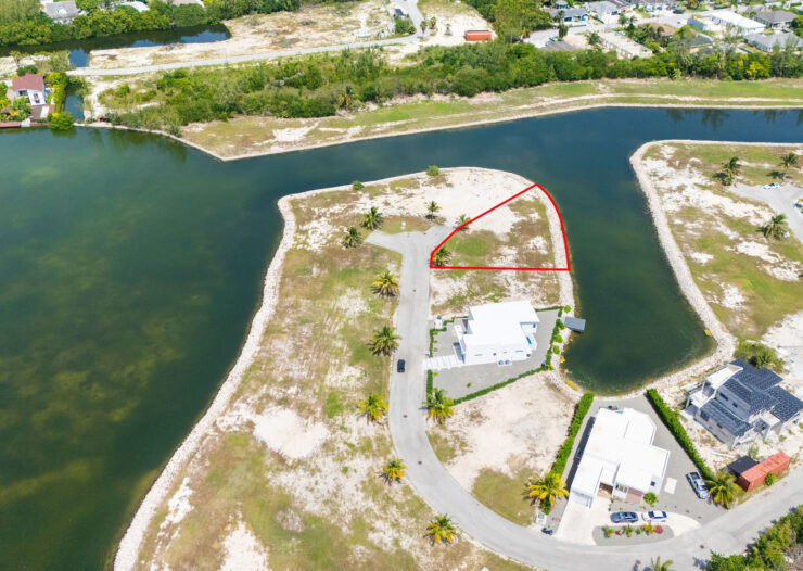 CANAL FRONT LOT IN THE CHANNELS