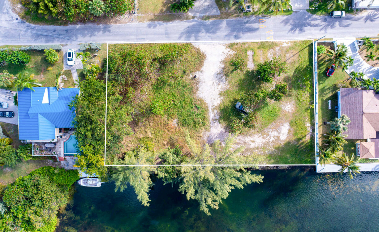 LOCH LOMOND WATERFRONT LAND 0.528 ACRE