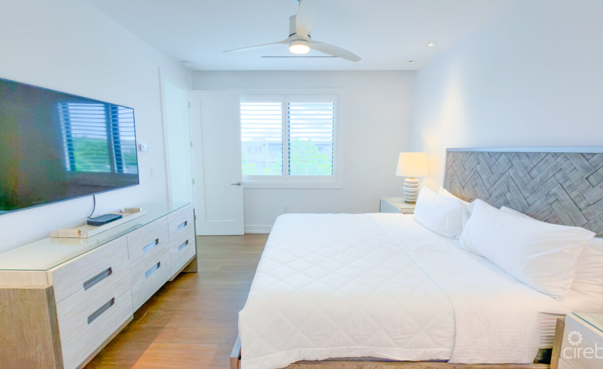 OLEA - 2 BED CONDO