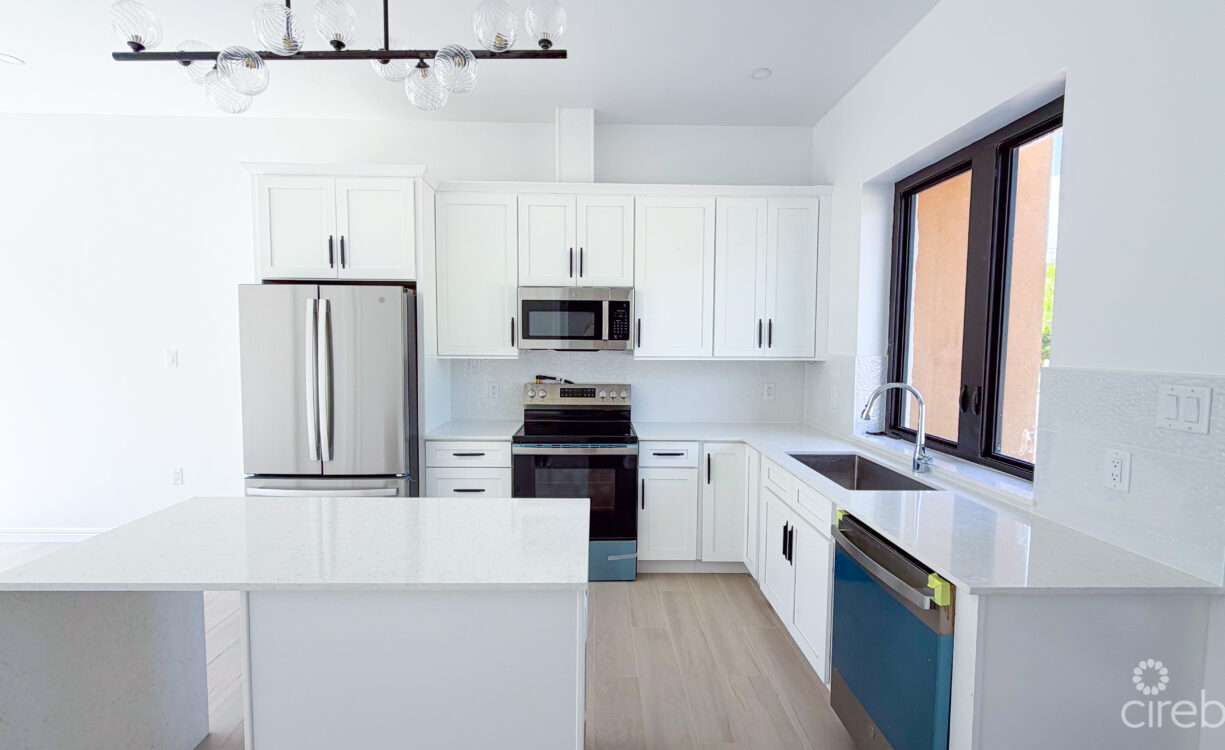 BODDEN TOWN 1 BED, 1.5 BATH - SORELLE RESIDENCES