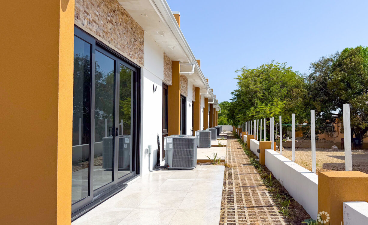 BODDEN TOWN 1 BED, 1.5 BATH - SORELLE RESIDENCES