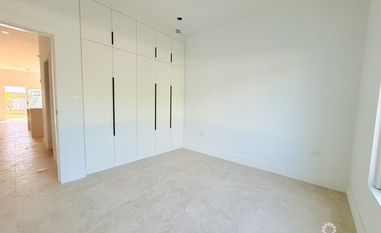 THREE BEDROOM, 3.5 BATHROOM RESIDENCE - DEVELOPER UNIT - THE MEADOWS AT BATABANO
