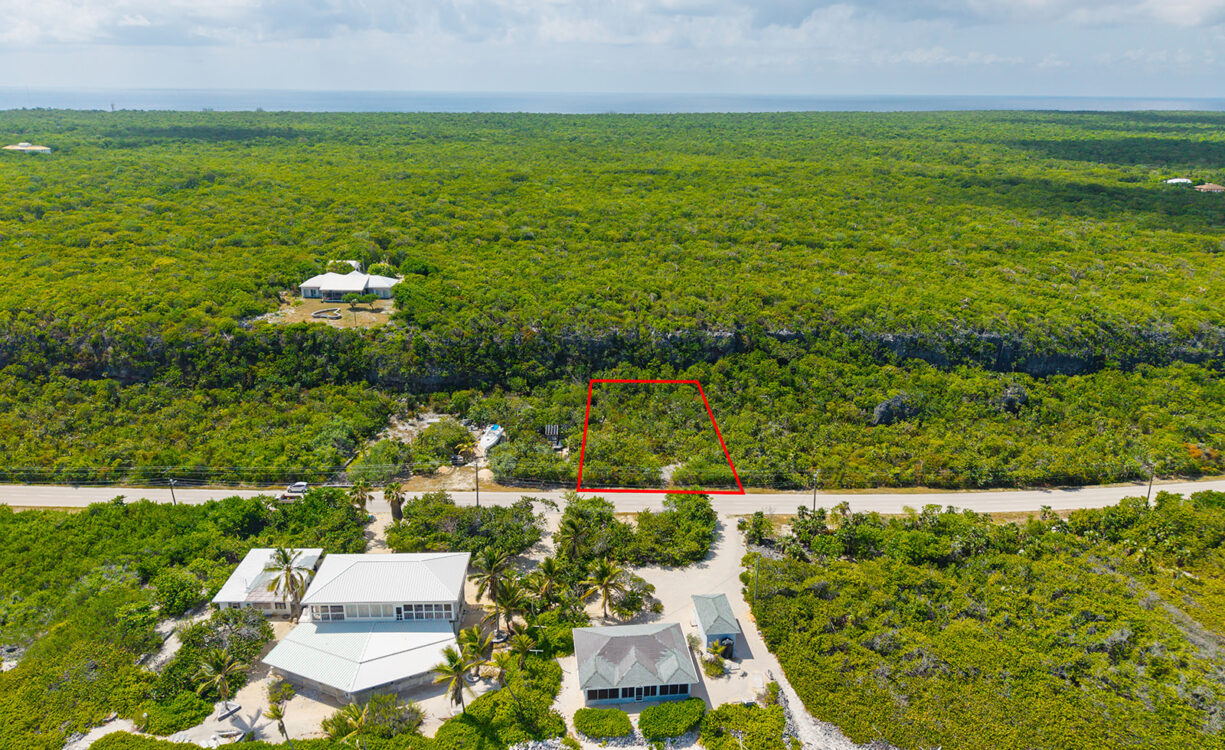 .3821  ON SOUTH SIDE WEST, CAYMAN BRAC