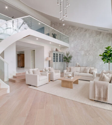 THE GREAT HOUSE