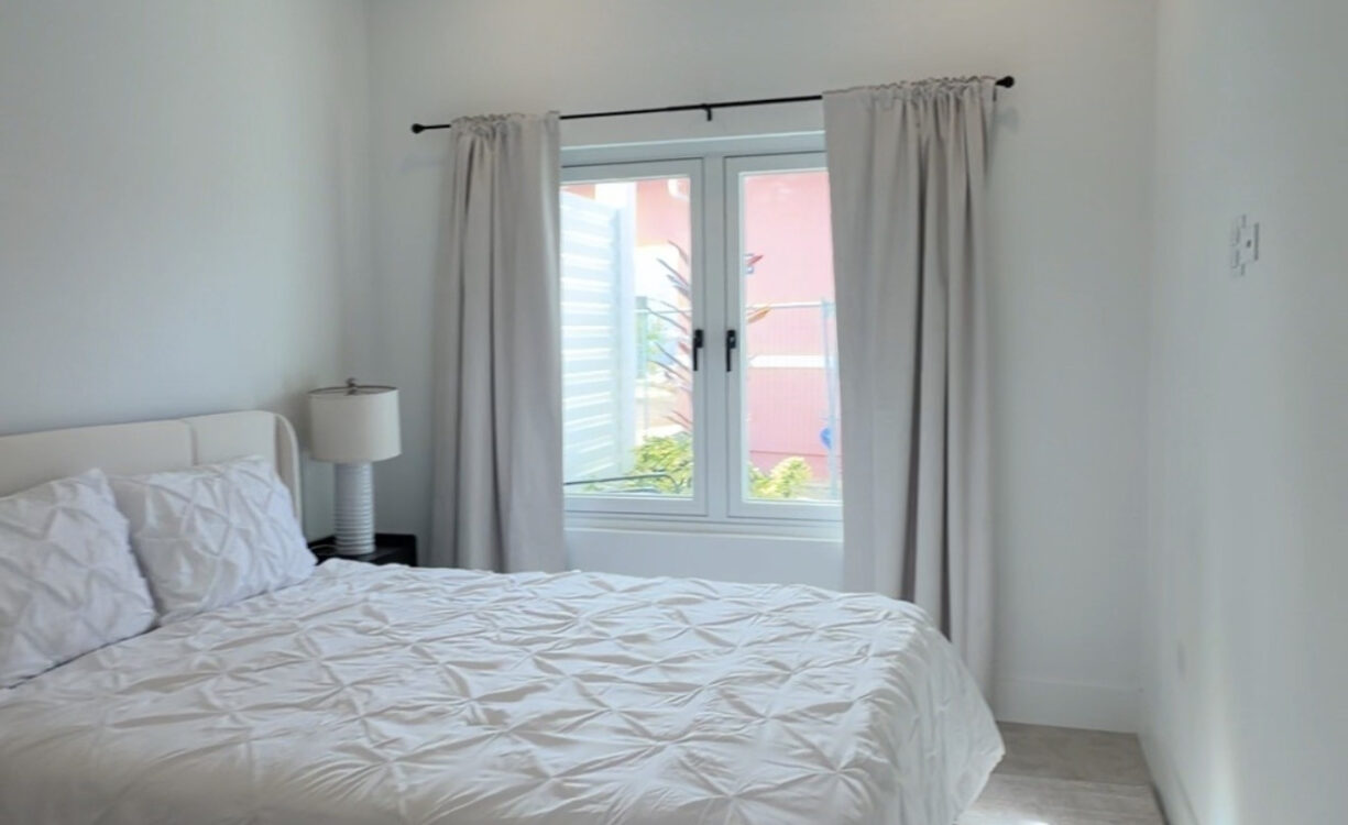 ONE BEDROOM, ONE BATHROOM SEAGRAPE UNIT - MEADOWS AT BATABANO