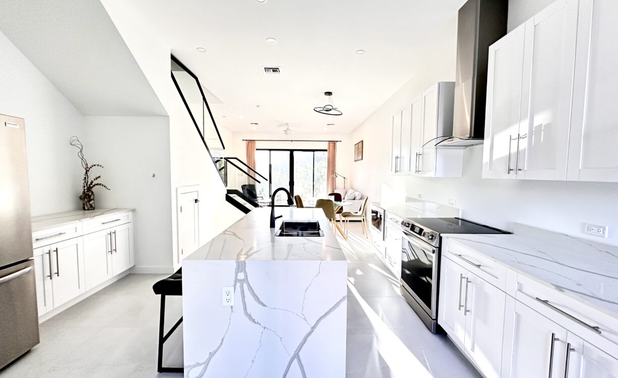 PRIVE 34, SOUTH SOUND HOME