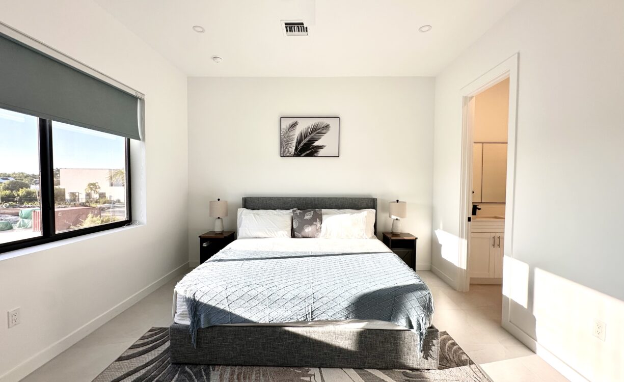 PRIVE 34, SOUTH SOUND HOME