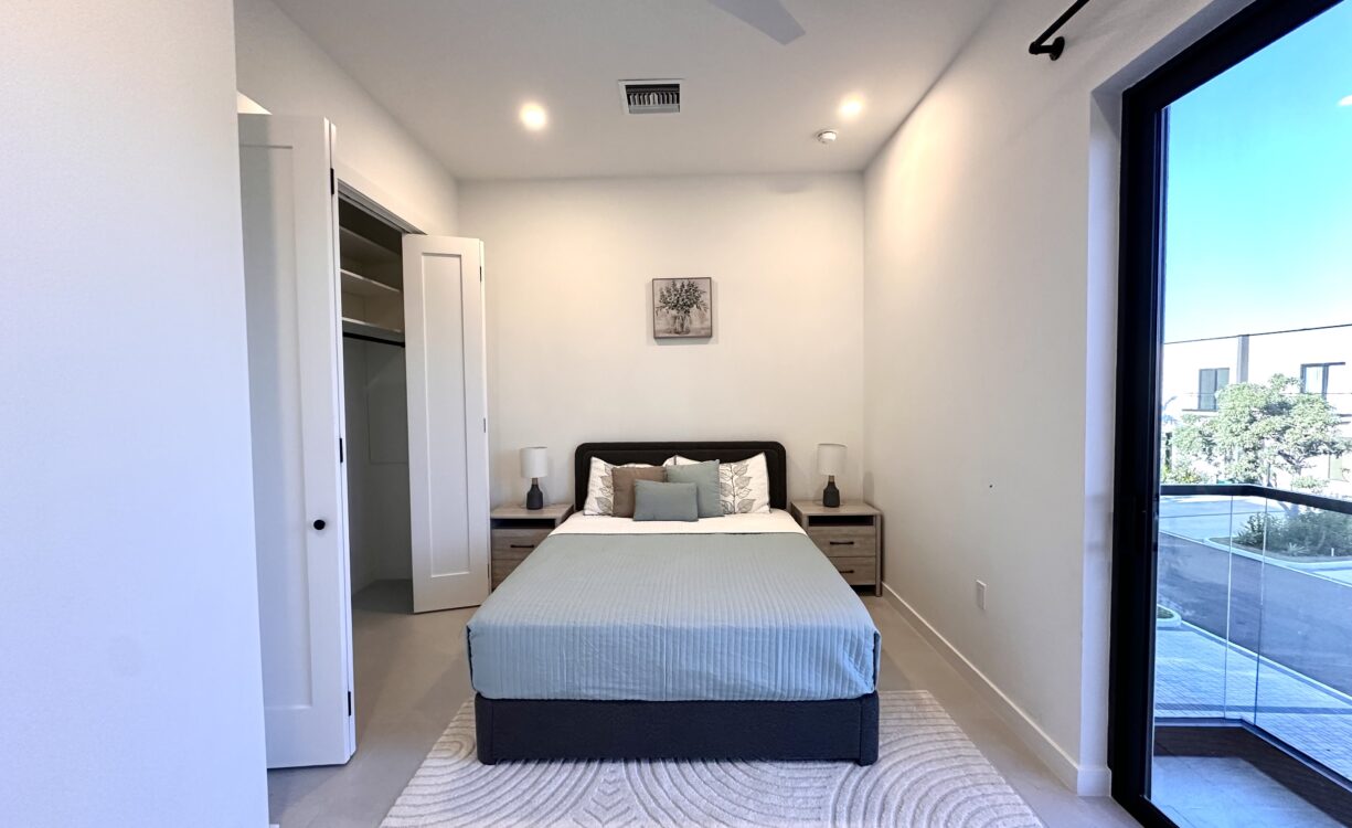 PRIVE 34, SOUTH SOUND HOME