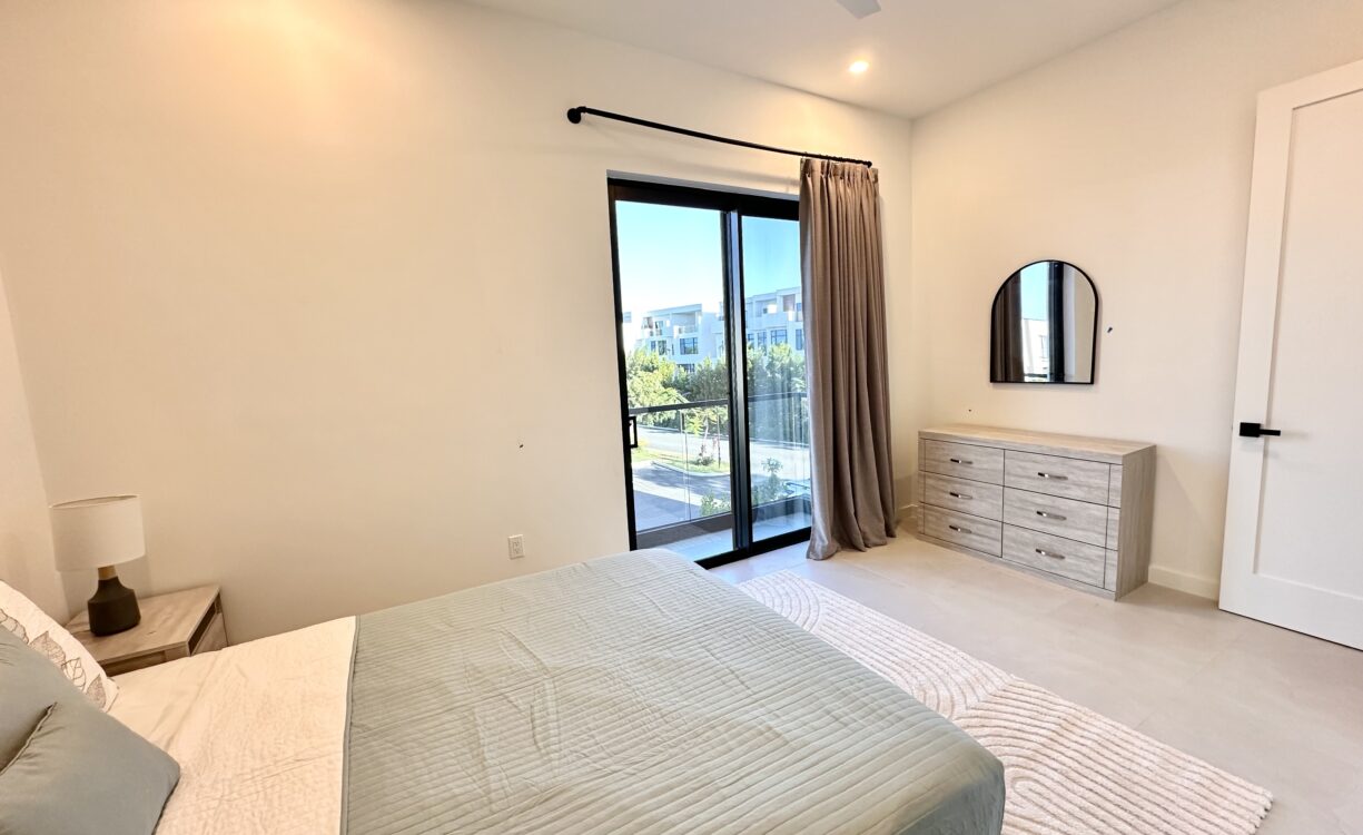 PRIVE 34, SOUTH SOUND HOME