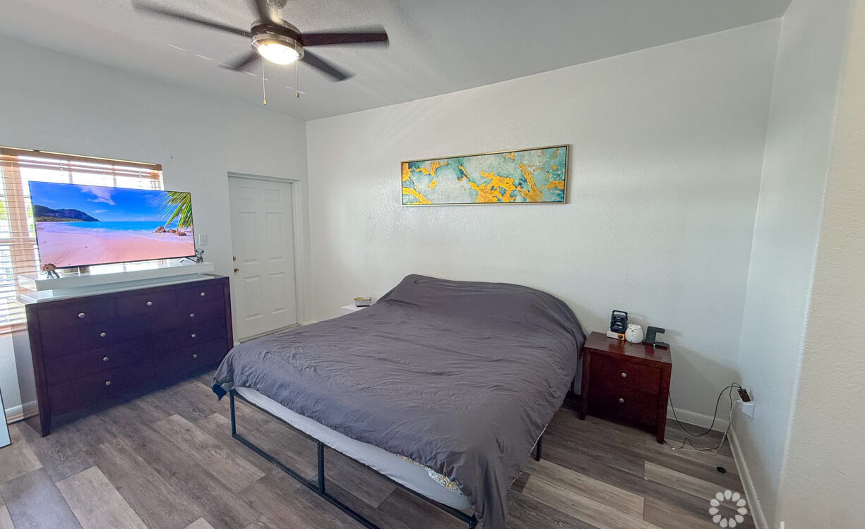 MIZPAH 2 BED, 2.5 BATH TOWNHOUSE, WEST BAY