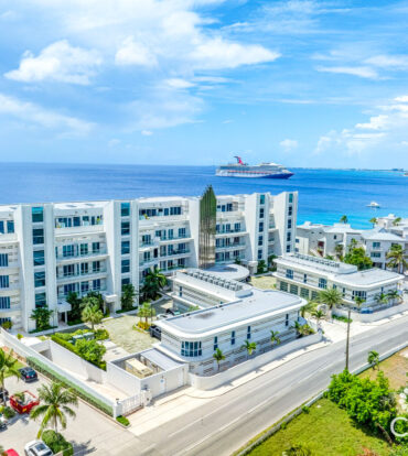 FIN 11 - OCEANFRONT CONDO