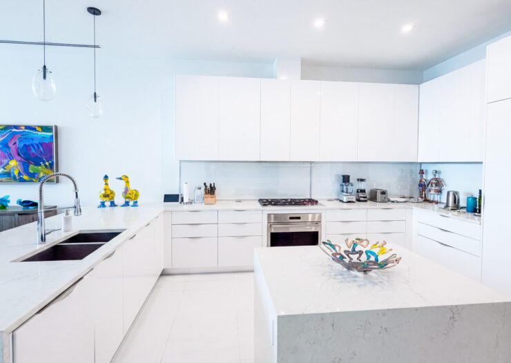 FIN 11 - OCEANFRONT CONDO