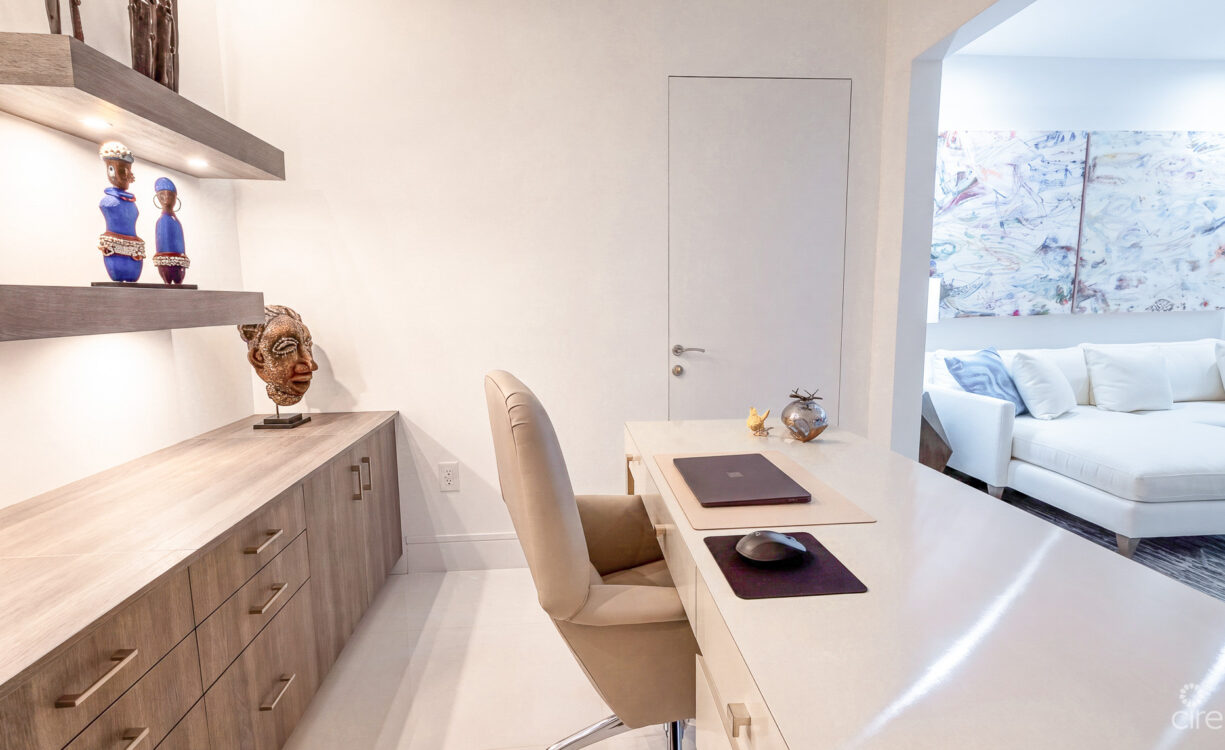 FIN 11 - OCEANFRONT CONDO