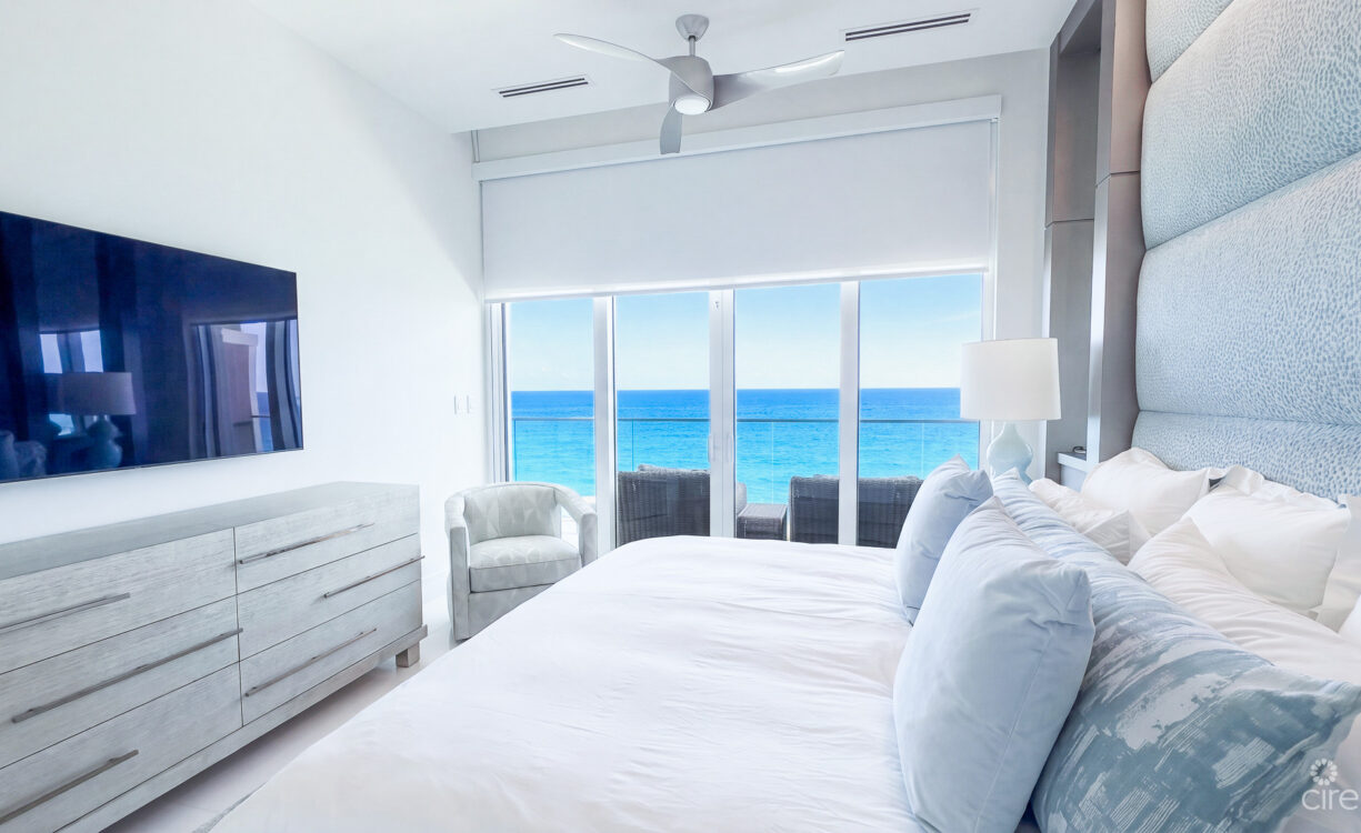 FIN 11 - OCEANFRONT CONDO