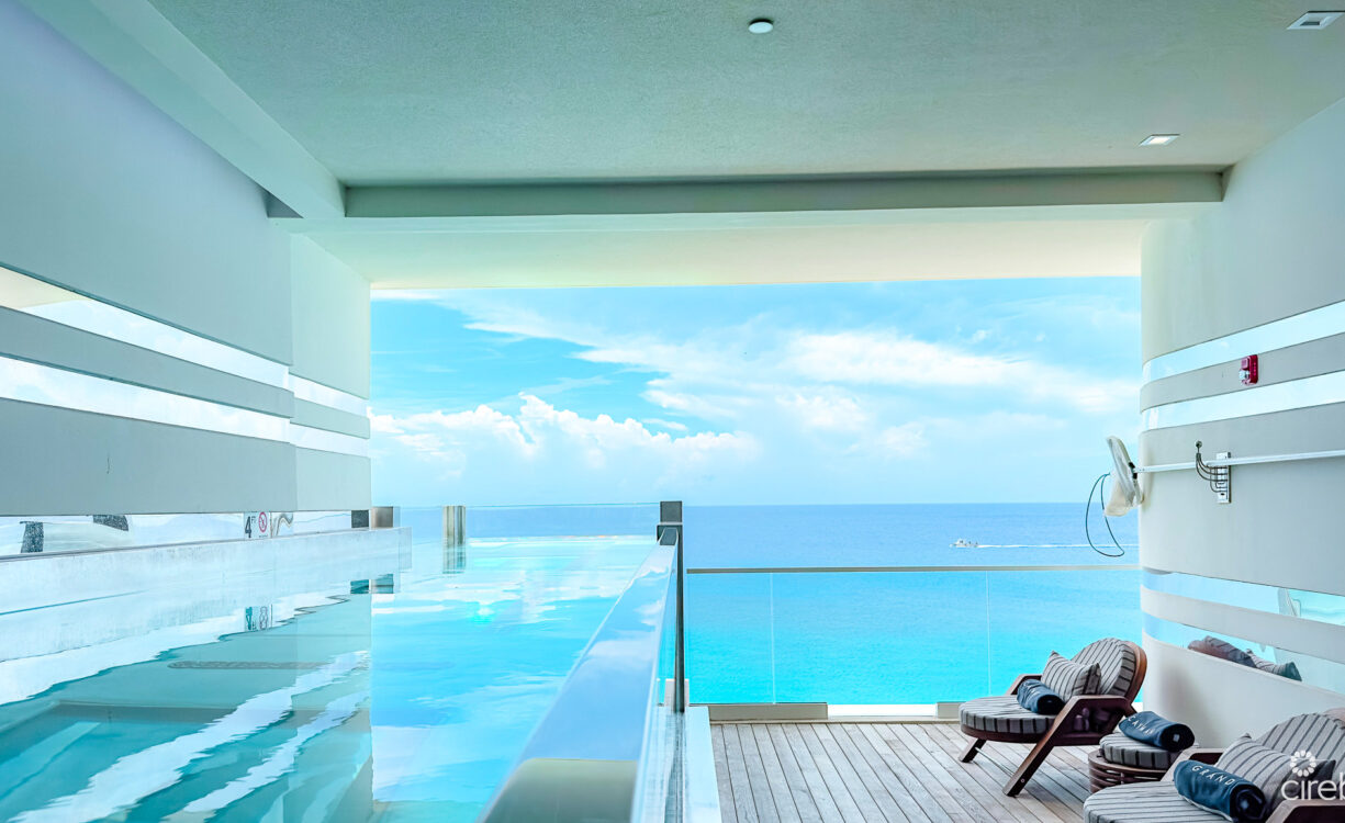 FIN 11 - OCEANFRONT CONDO
