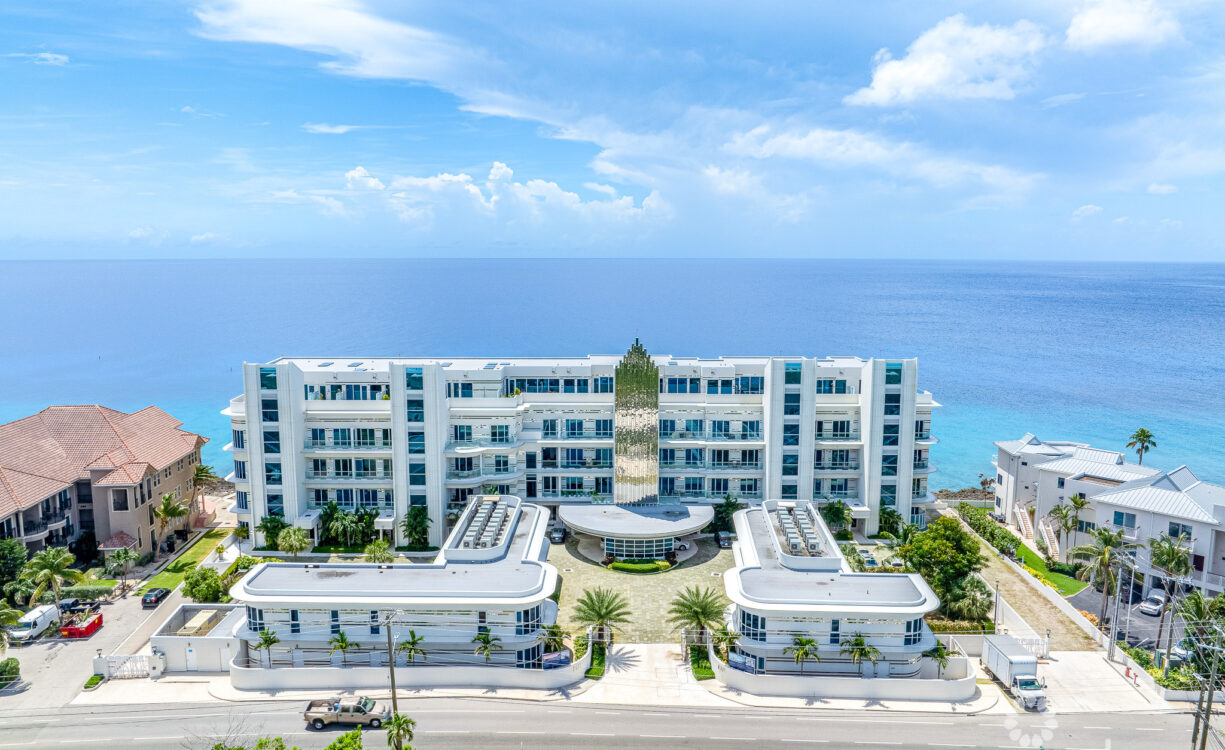 FIN 11 - OCEANFRONT CONDO
