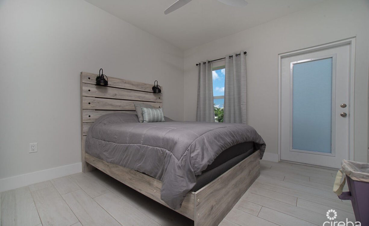 2 BED 2 BATH CONDO 61 WEST