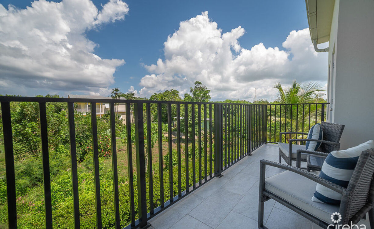2 BED 2 BATH CONDO 61 WEST