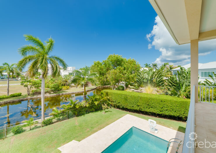 BRITANNIA DRIVE 526, EXECUTIVE FAMILY HOME