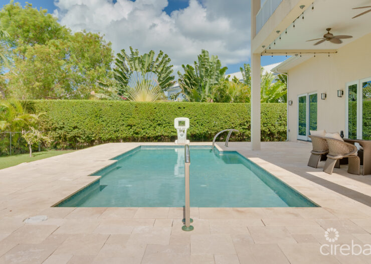 BRITANNIA DRIVE 526, EXECUTIVE FAMILY HOME