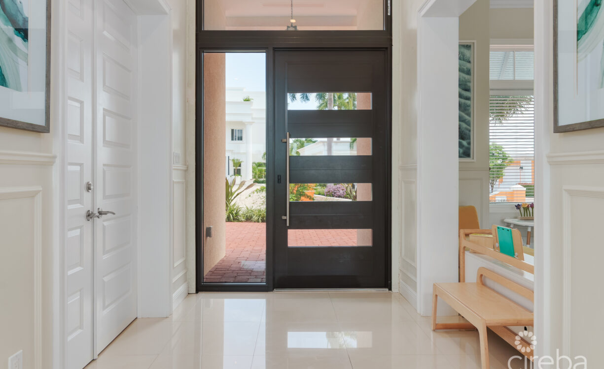 BRITANNIA DRIVE 526, EXECUTIVE FAMILY HOME