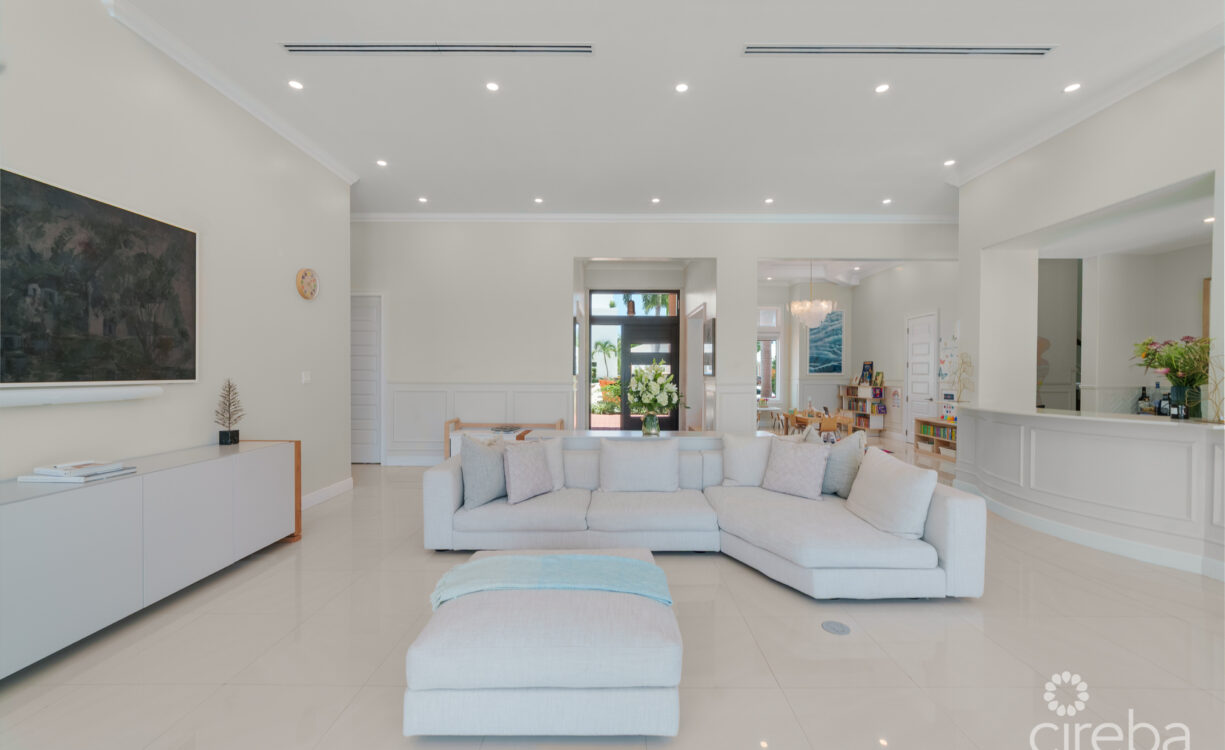 BRITANNIA DRIVE 526, EXECUTIVE FAMILY HOME
