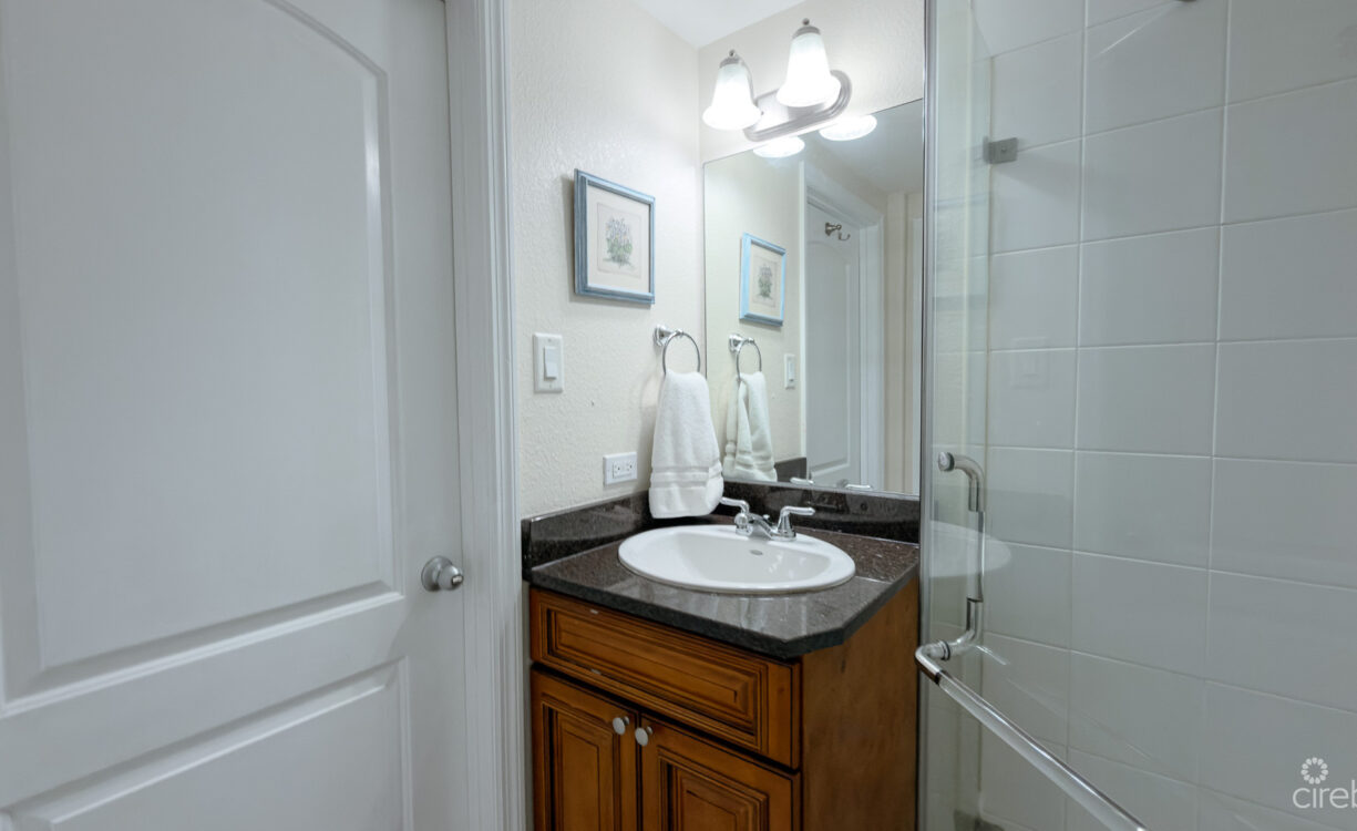 VALENCIA HEIGHTS 2 BED