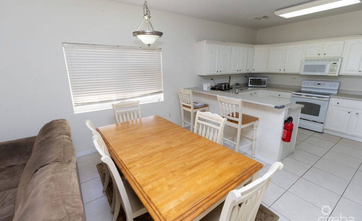 208 SOUTH SHORE