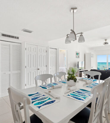 CASTAWAY COVES #115 UPDATED FIRST FLOOR RETREAT